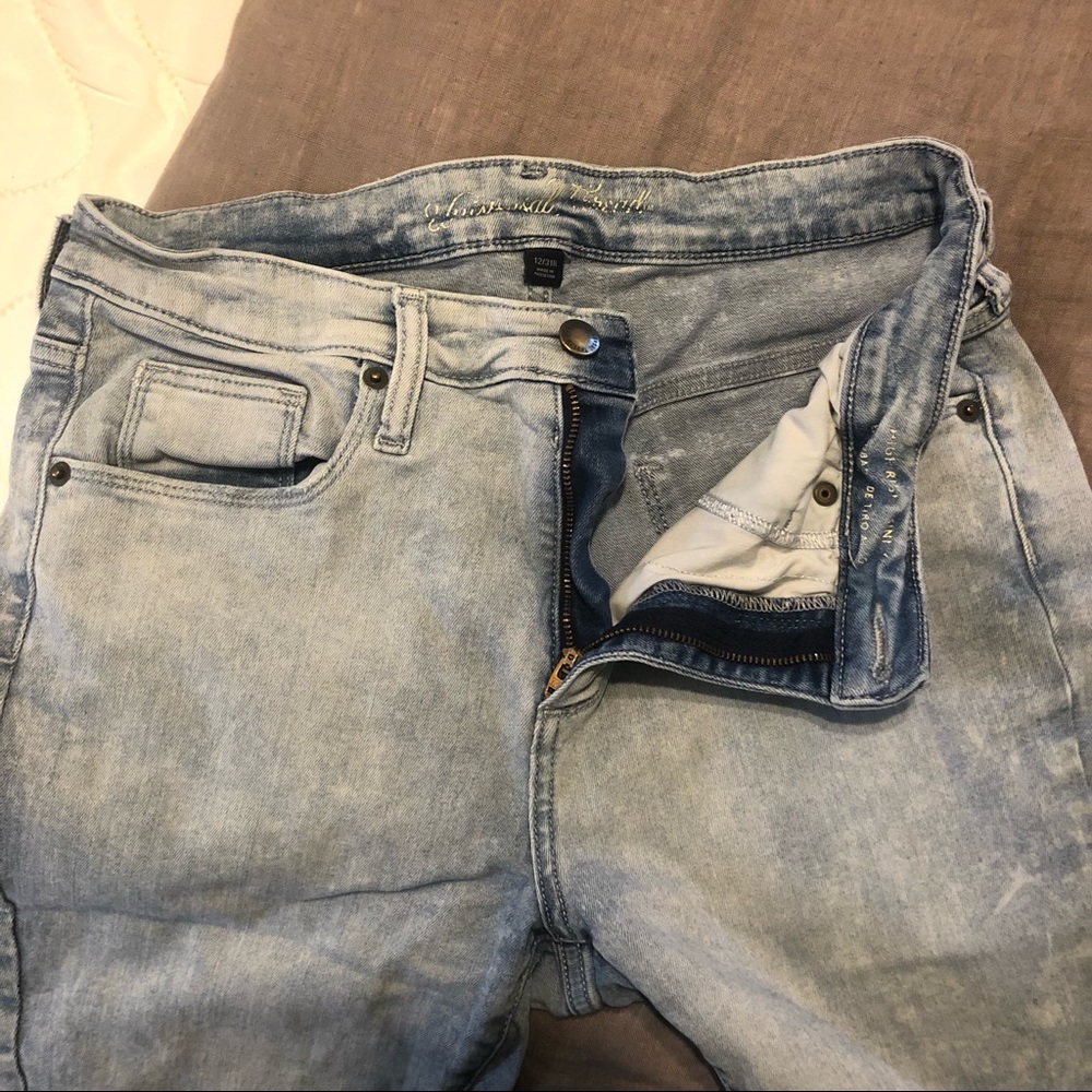 Universal Thread High Rise Frayed Ankle Skinny Jeans